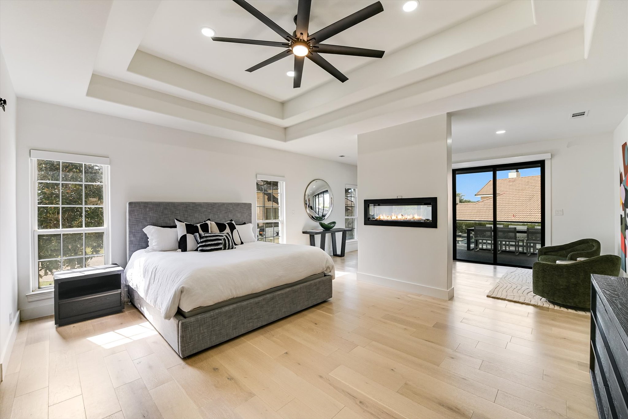 32 Wingreen Loop The Hills, TX 78738 - Photo 14 of 30 Master Bedroom