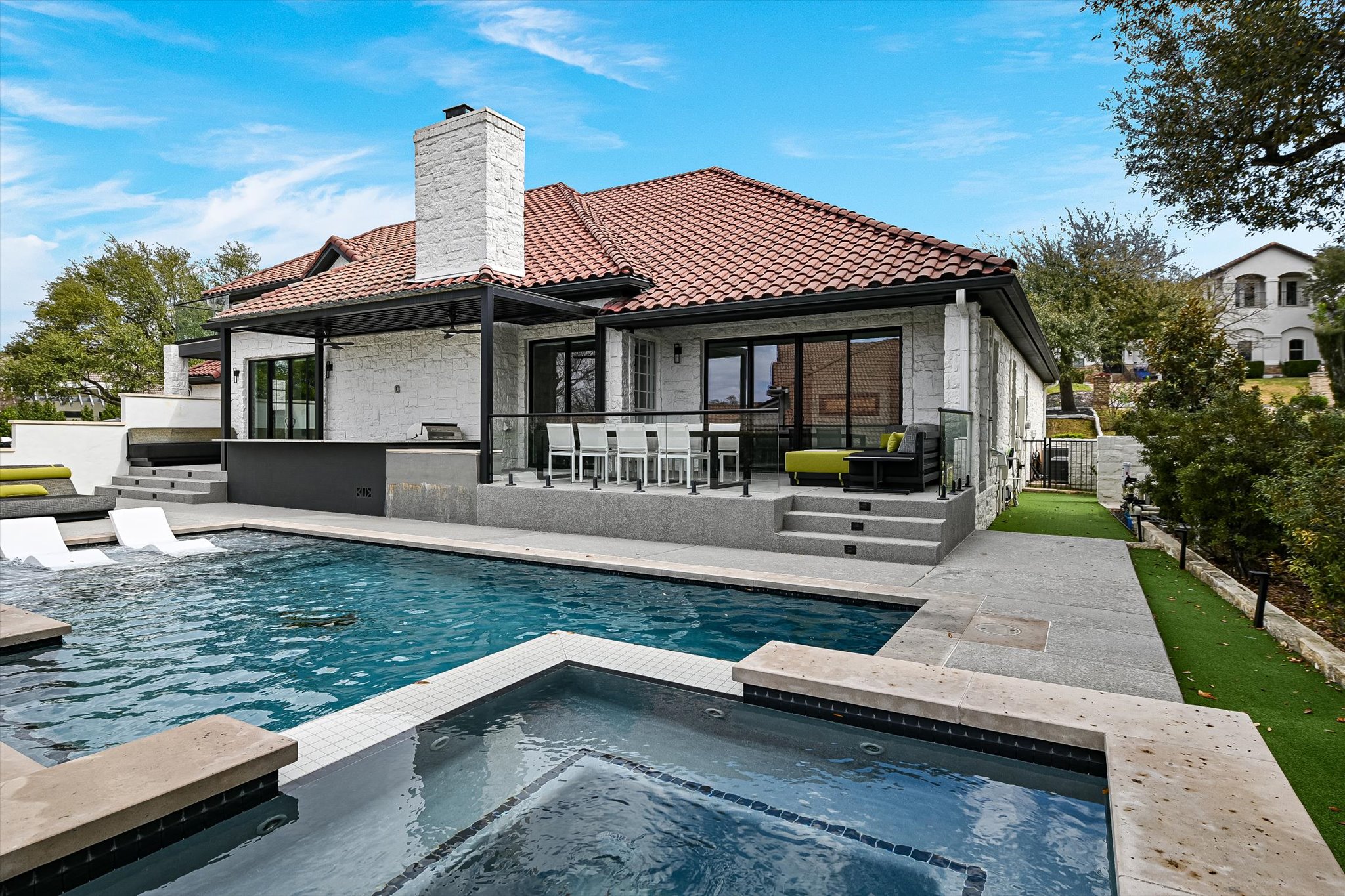32 Wingreen Loop The Hills, TX 78738 - Photo 29 of 30 Backyard with pool