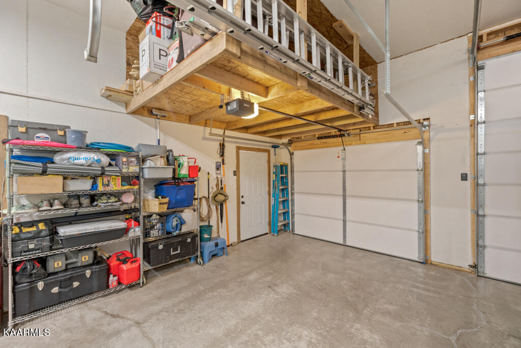411 Laurel Road Townsend, TN 37882 - Photo 41 of 46 Interior Garage