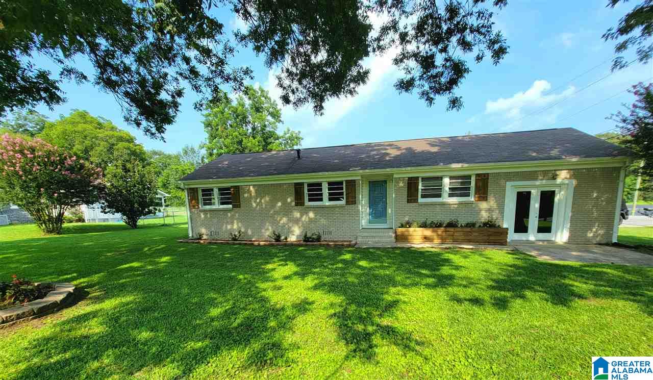 625 Pineywood Road Gardendale, AL 35071 - Photo 2 of 18