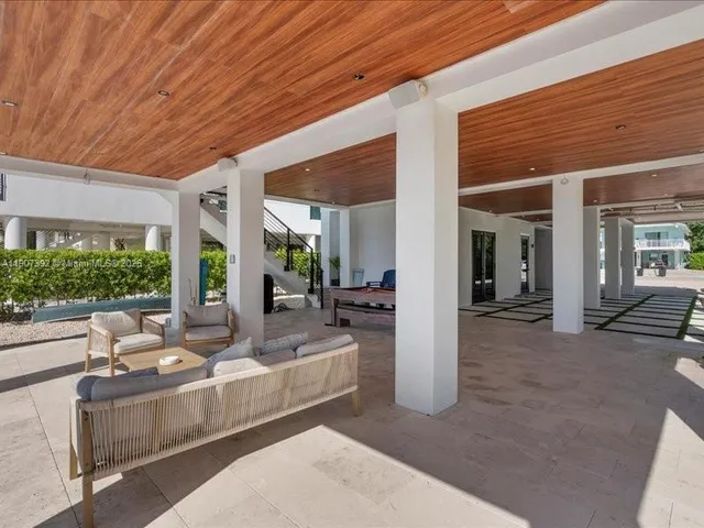 $7,500,000 | 239 Tavernier Drive, Tavernier, FL 33070