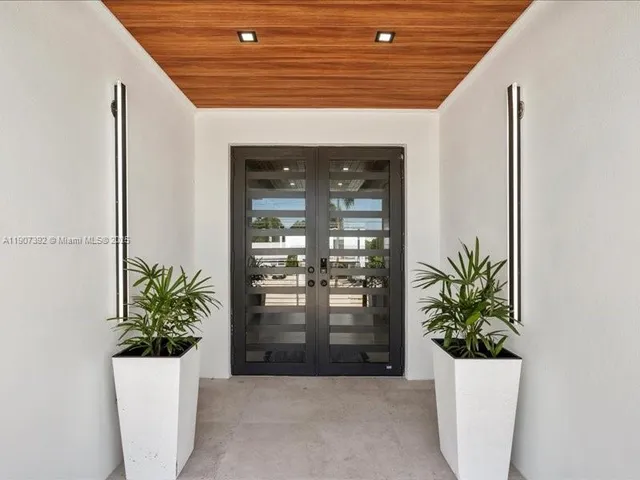 $7,500,000 | 239 Tavernier Drive, Tavernier, FL 33070