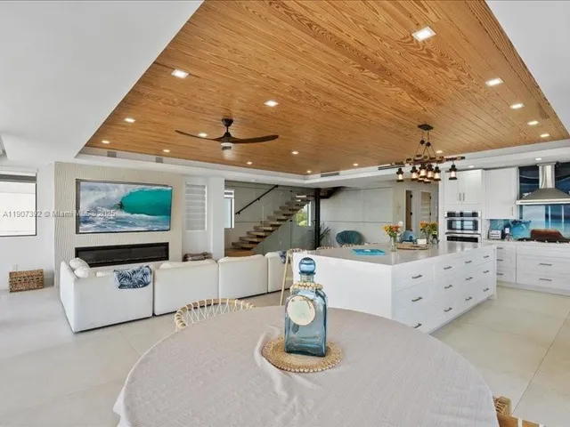 $7,500,000 | 239 Tavernier Drive, Tavernier, FL 33070