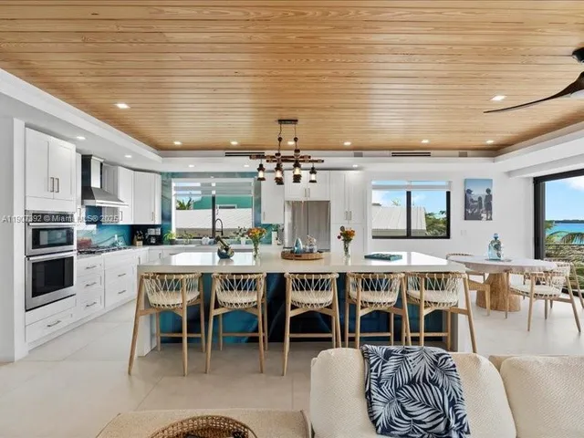 $7,500,000 | 239 Tavernier Drive, Tavernier, FL 33070