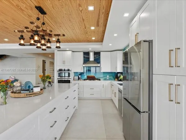 $7,500,000 | 239 Tavernier Drive, Tavernier, FL 33070