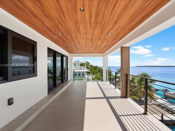 $7,500,000 | 239 Tavernier Drive, Tavernier, FL 33070