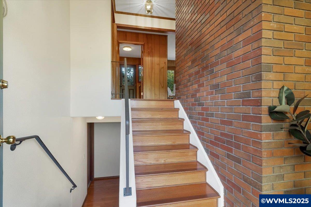 980 Fern Ridge Road Southeast Stayton, OR 97383 - Photo 4 of 48 Gallery Image 4