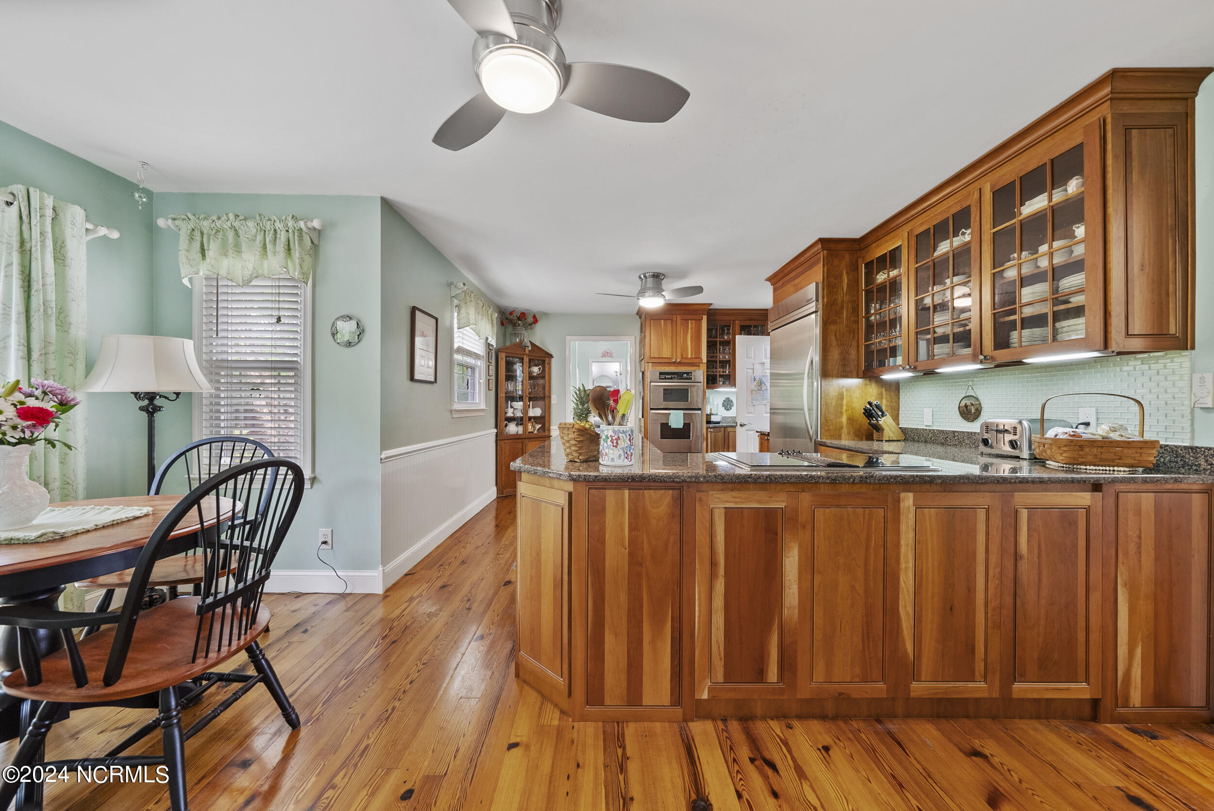 116 South Landing Road Moyock, NC 27958 - Photo 15 of 51 Chef's kitchen