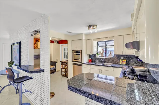 $744,000 | 1961 Northeast 31st Street, Lighthouse Point, FL 33064