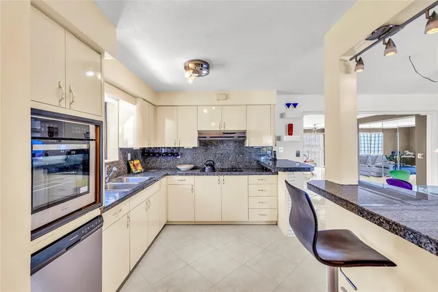 $744,000 | 1961 Northeast 31st Street, Lighthouse Point, FL 33064