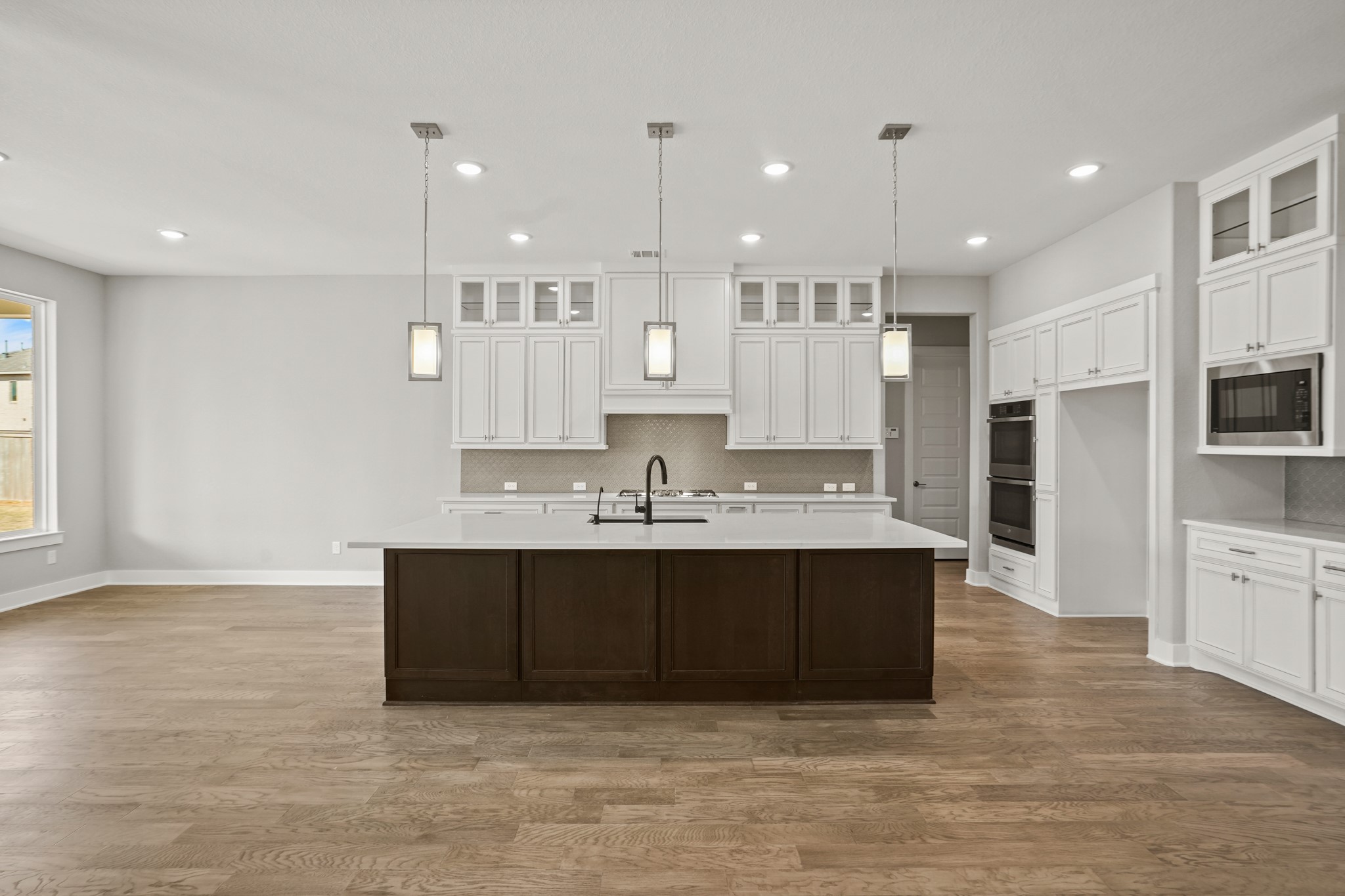 10823 Sandy Iss Court Cypress, TX 77433 - Photo 12 of 34
