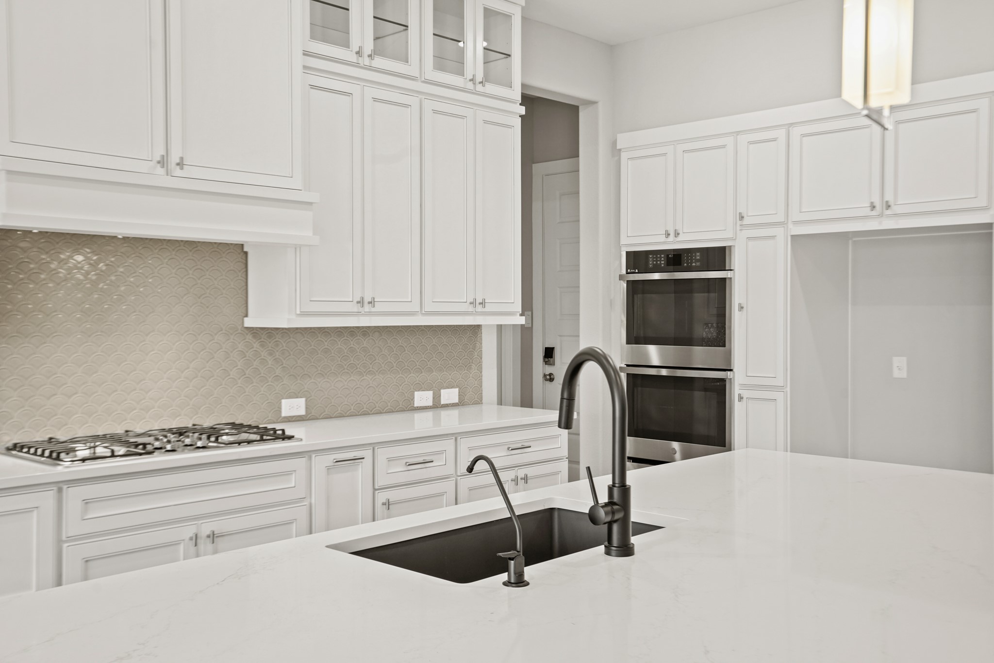 10823 Sandy Iss Court Cypress, TX 77433 - Photo 14 of 34