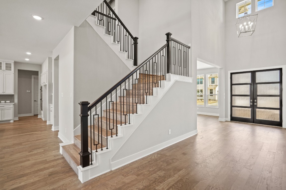 10823 Sandy Iss Court Cypress, TX 77433 - Photo 8 of 34