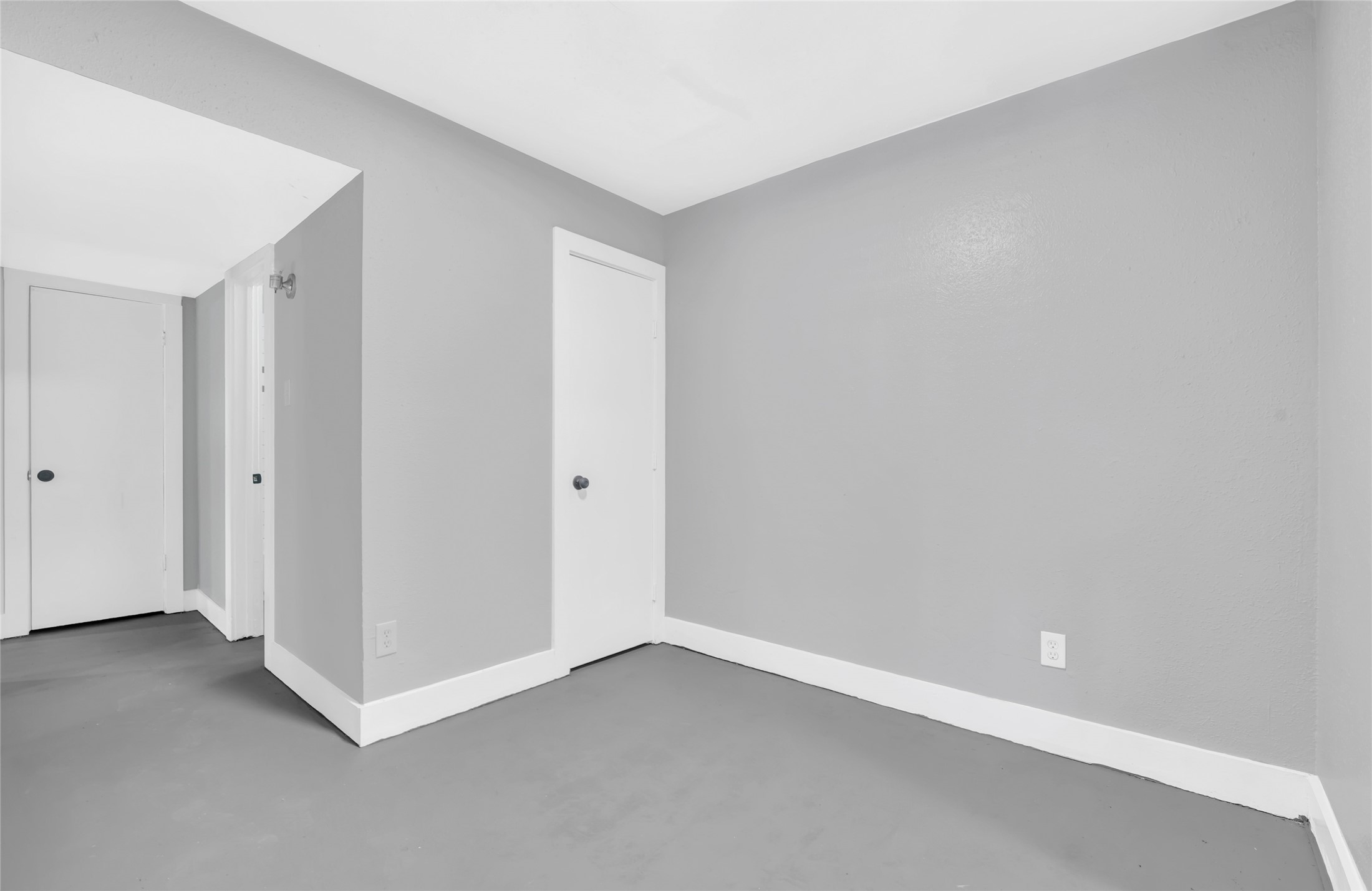 3802 Dabney Street, Unit 11 Houston, TX 77026 - Photo 3 of 13 a view of an empty room