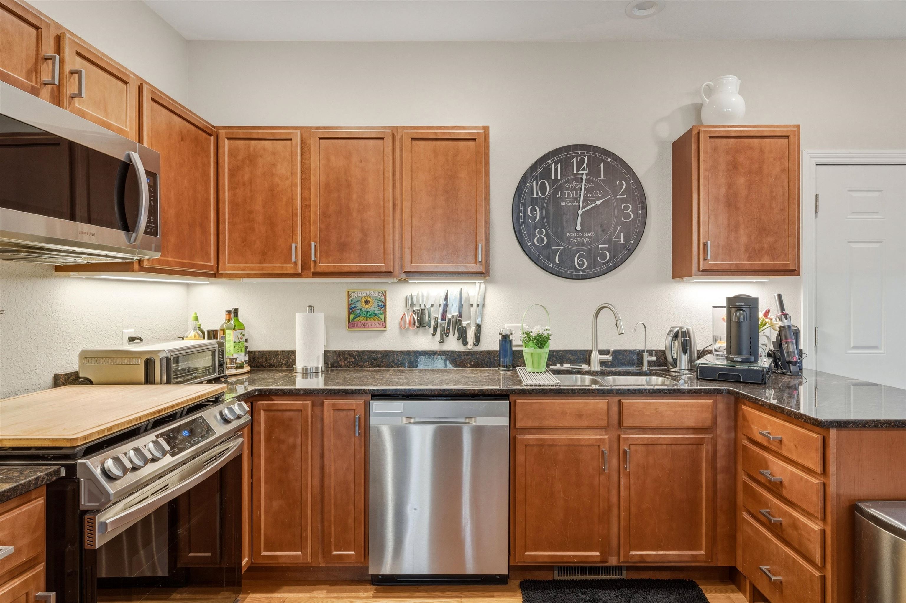 3863 Falling Leaf Trail Traverse City, MI 49686 - Photo 6 of 69 1945436-5010c61f-c7b2-41d4-8037-193d92b07ac6.JPG