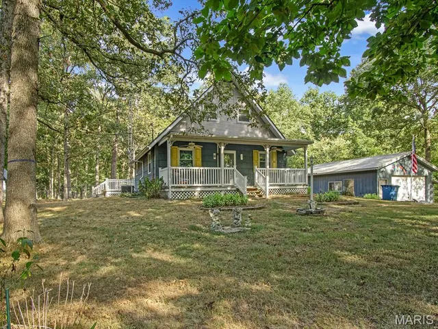 $250,000 | 4914 Highway 127, Nashville, IL 62263