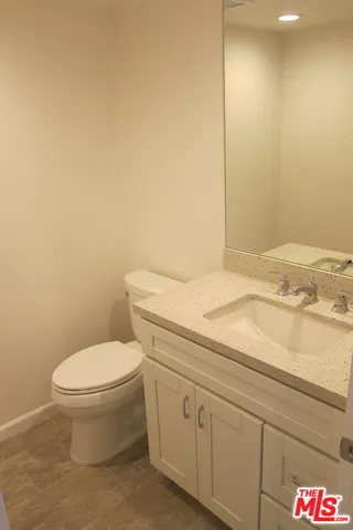 $4,395 | 2909 Arizona Avenue, Unit 16, Santa Monica, CA 90404