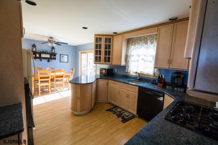 926 Sarazen Road Brigantine, NJ 08203 - Photo 9 of 19 Gallery Image 9