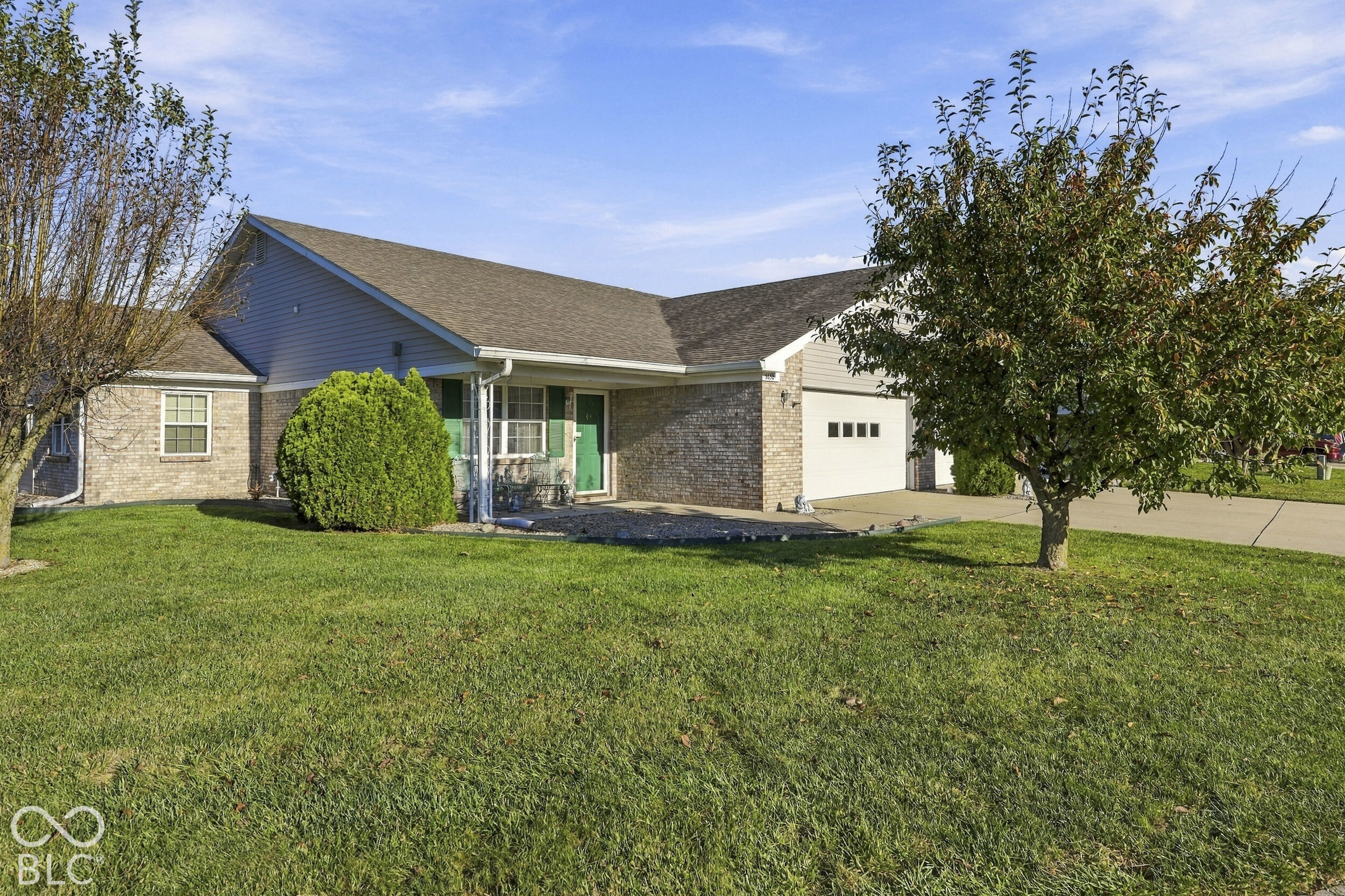 5650 Spring Mist Circle Indianapolis, IN 46237 - Photo 3 of 38 Gallery Image 3