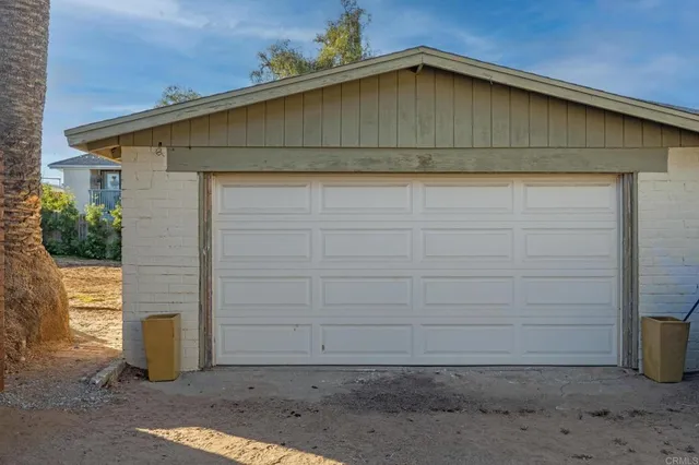 $2,500,000 | 376-378 Acacia Avenue, Carlsbad, CA 92008