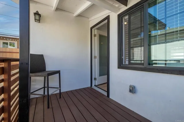 $2,500,000 | 376-378 Acacia Avenue, Carlsbad, CA 92008