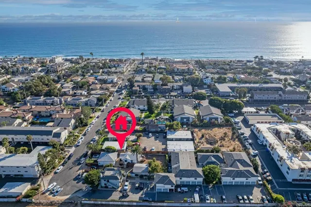 $2,500,000 | 376-378 Acacia Avenue, Carlsbad, CA 92008