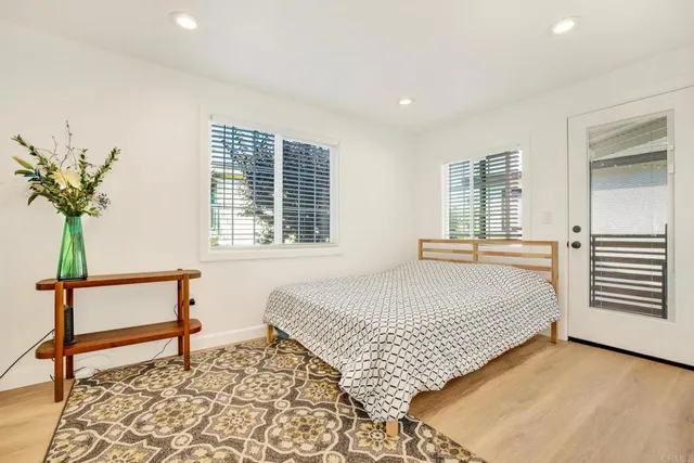 $2,500,000 | 376-378 Acacia Avenue, Carlsbad, CA 92008