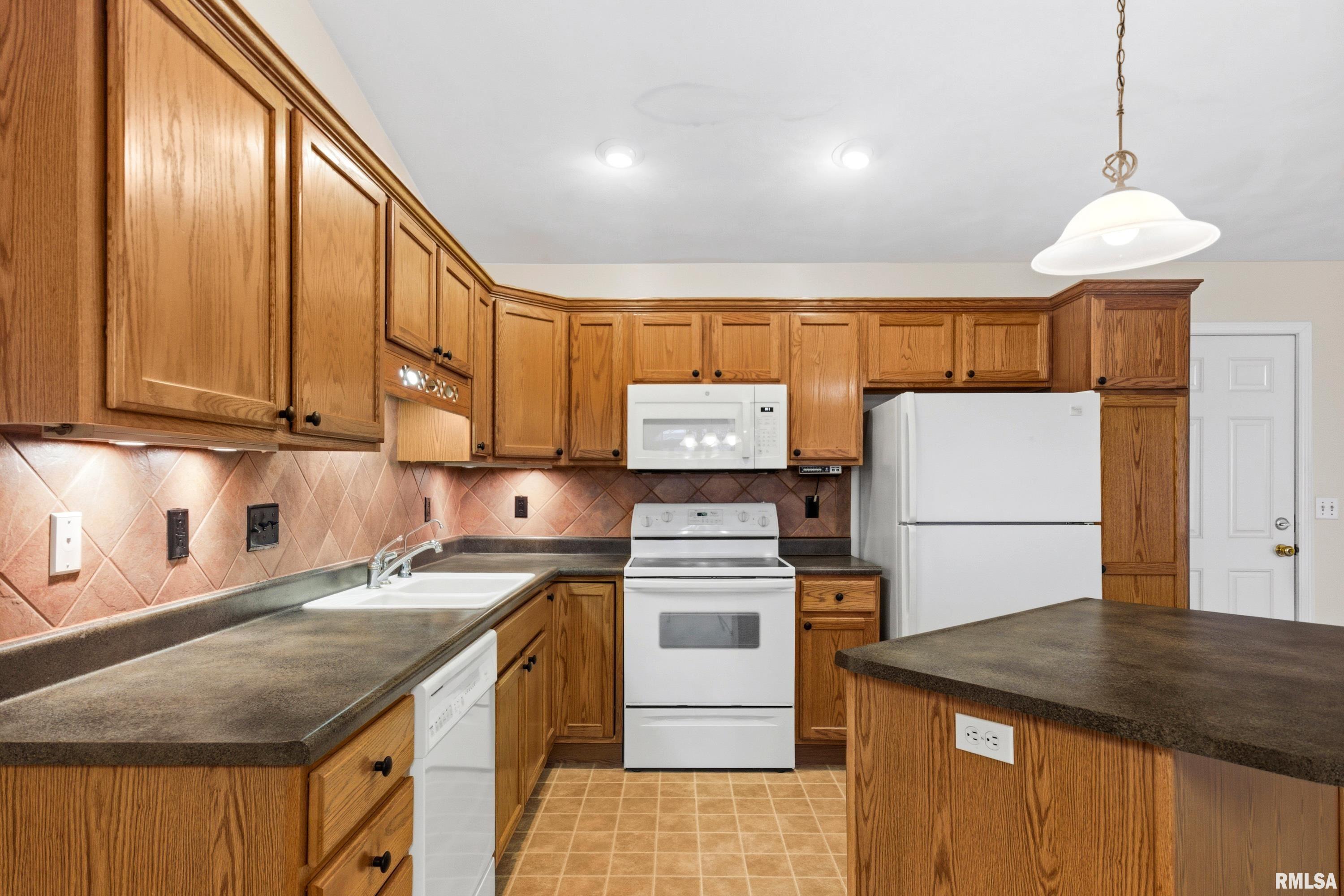 10914 North Rhonda Way Dunlap, IL 61525 - Photo 14 of 45