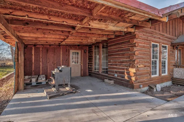 $595,000 | 5515 Highway 30, New Plymouth, ID 83655