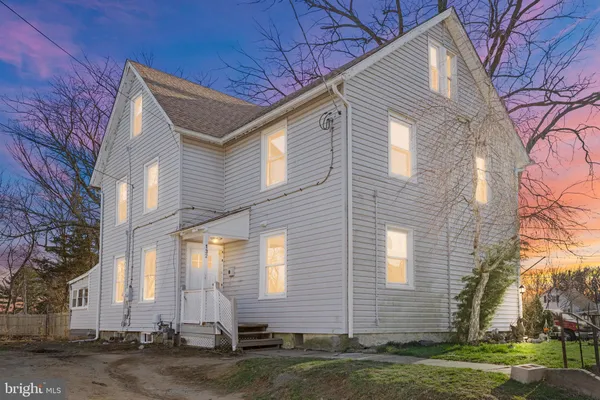 $240,000 | 132 West Clinton Street, Clayton, NJ 08312