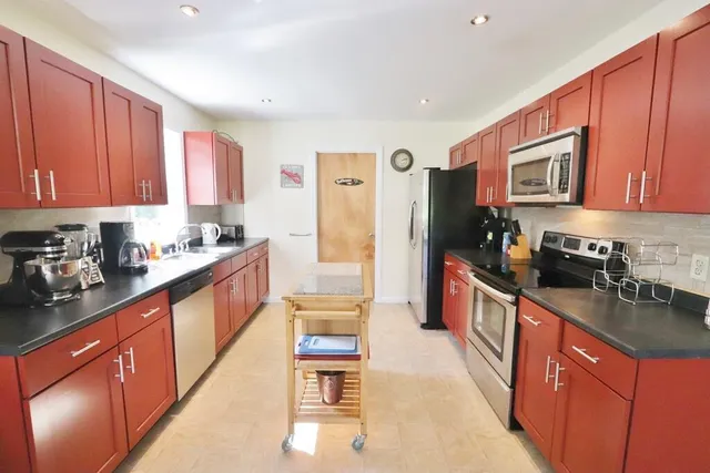 $1,300,000 | 8 20 24 & 46 Martin's Lane, Glenburn, ME 04401