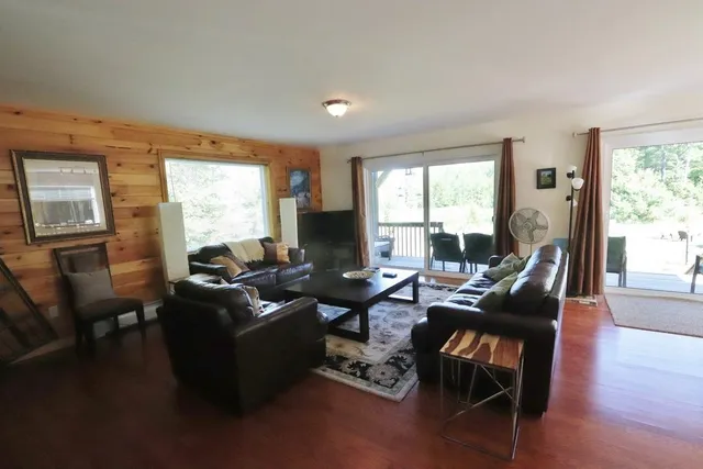 $1,300,000 | 8 20 24 & 46 Martin's Lane, Glenburn, ME 04401