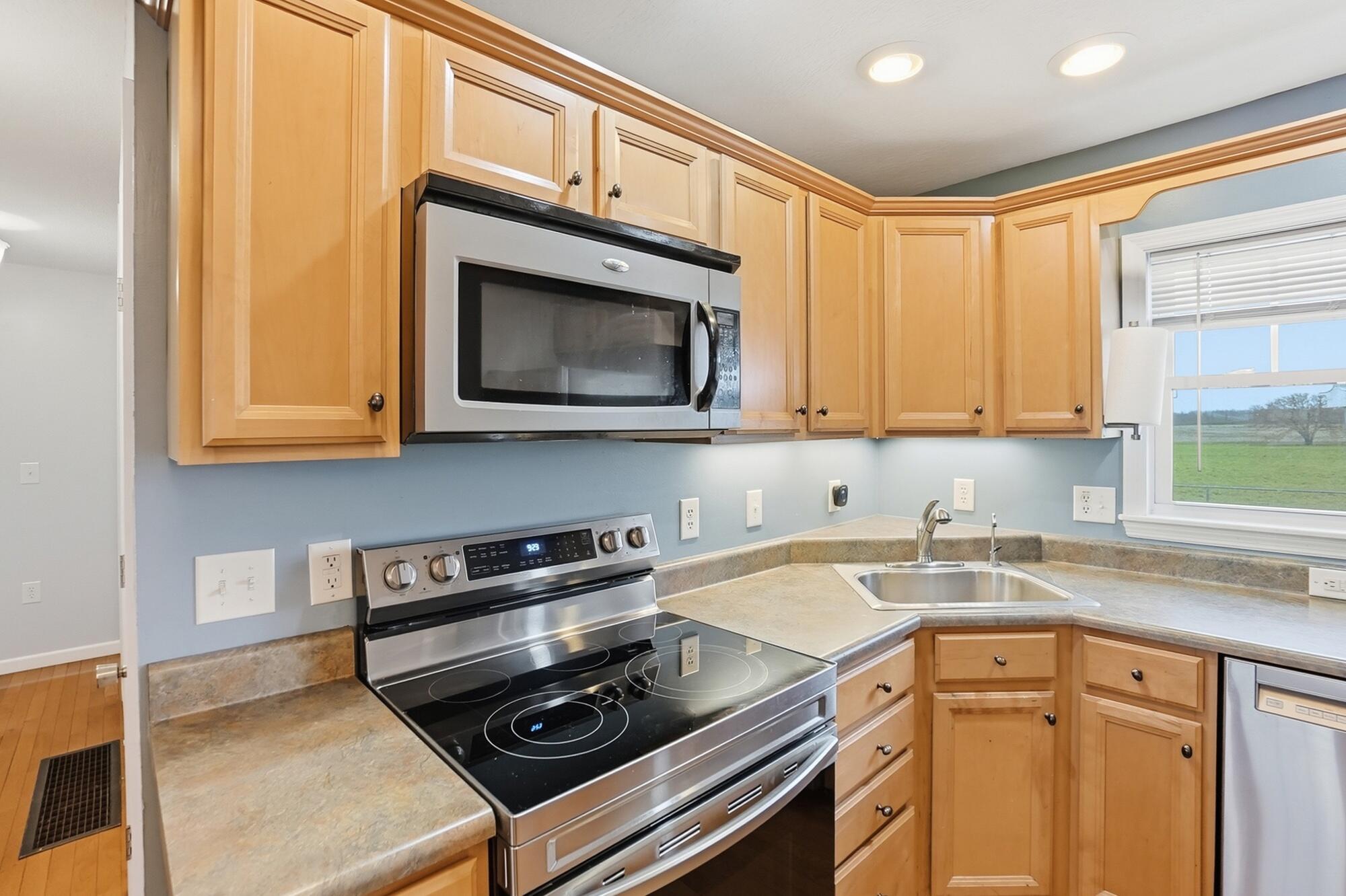 281 West Jackson Road Springfield, OH 45502 - Photo 8 of 45 Gallery Image 8