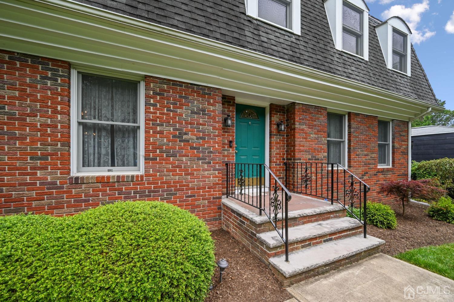 21 Dutch Road East Brunswick, NJ 08816 - Photo 3 of 28 Gallery Image 3