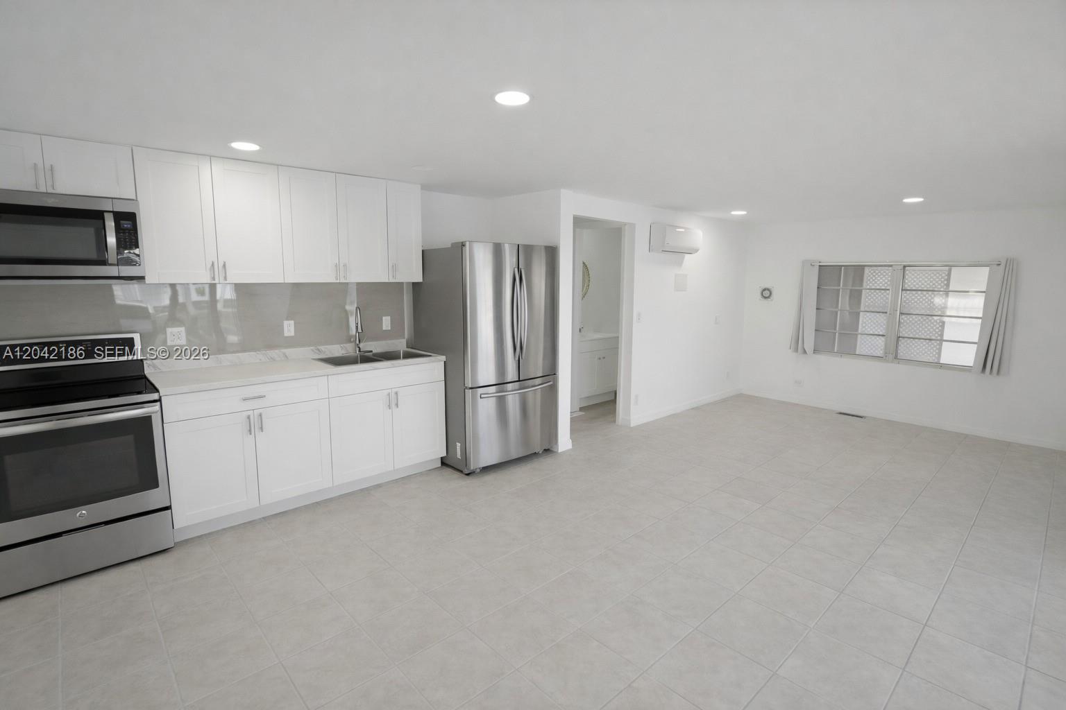 2260 Southwest 85th Way Davie, FL 33324 - Photo 27 of 37