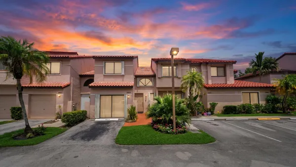 $299,000 | 3605 Inverrary Boulevard West, Lauderhill, FL 33319