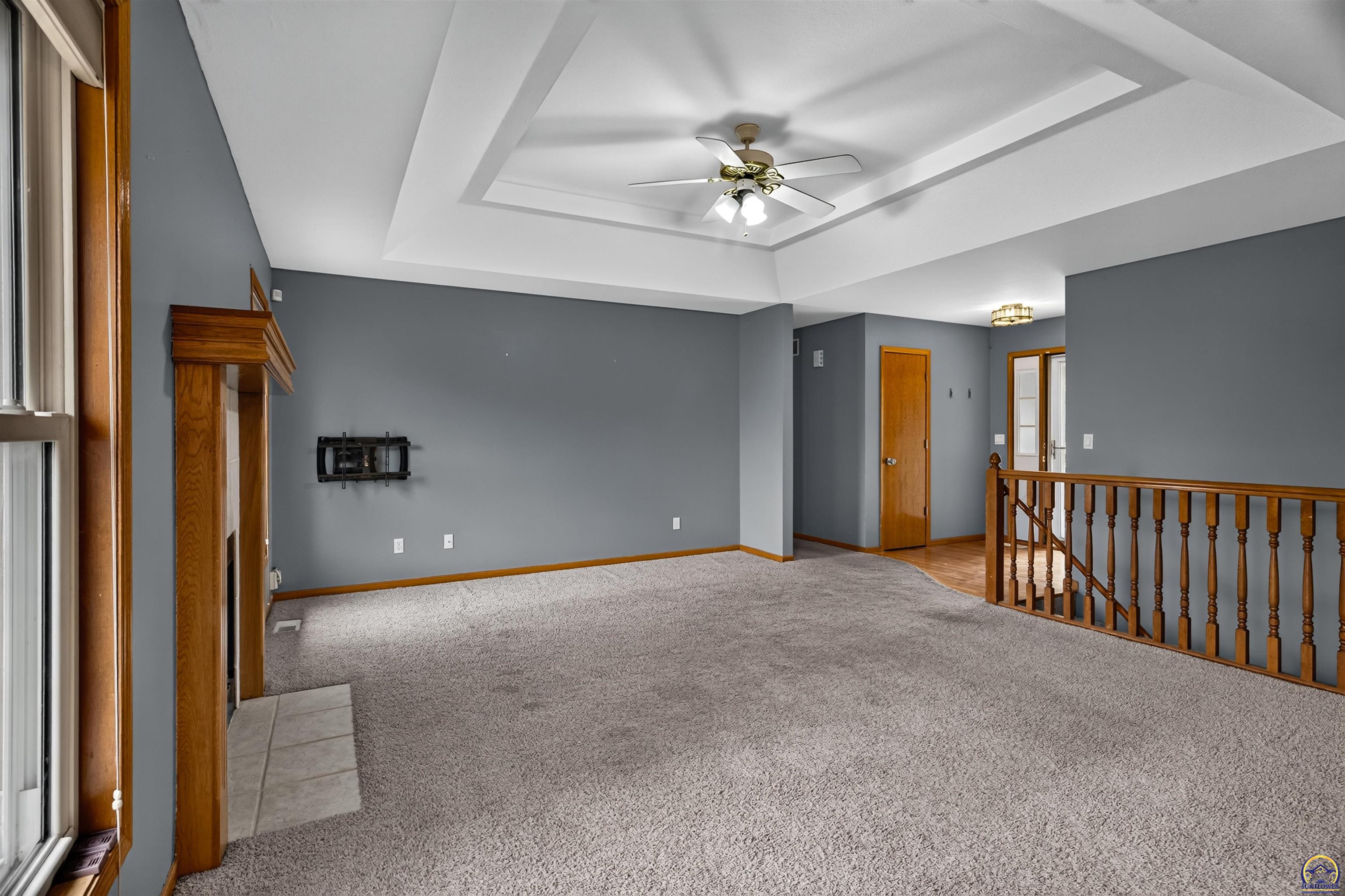 3909 Southwest 40th Street Topeka, KS 66610 - Photo 9 of 32