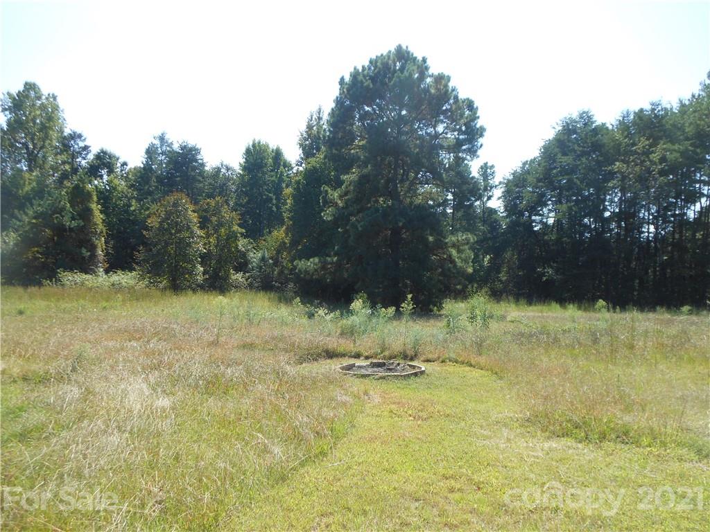 91 Foster Lake Road Blacksburg, SC 29702 - Photo 9 of 31 a view of a yard