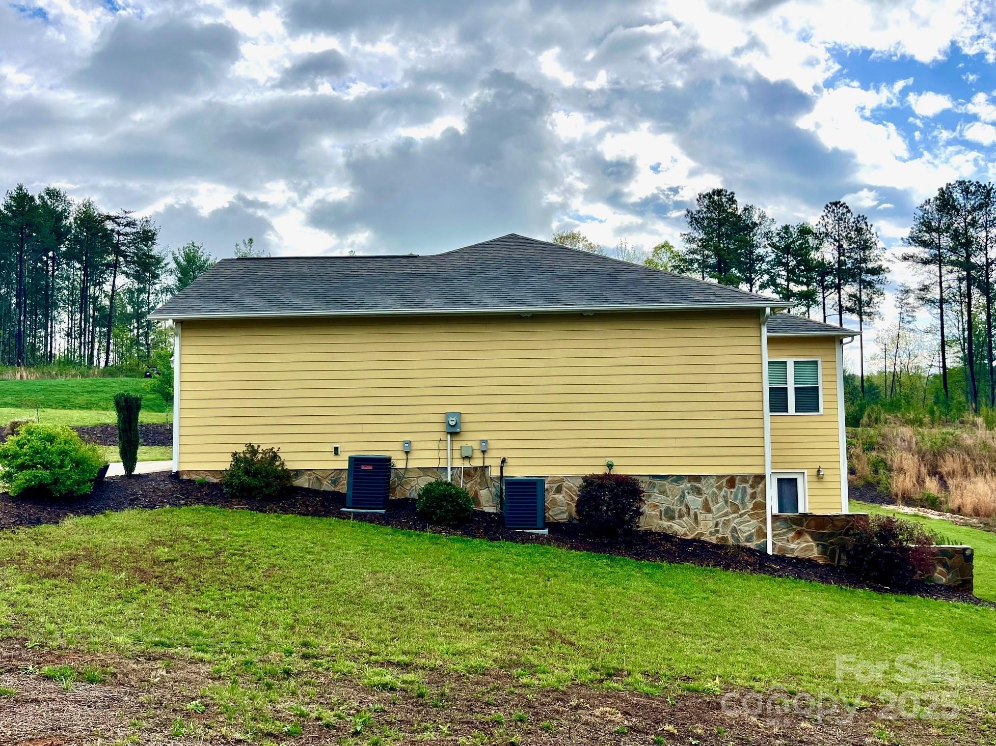 3039 Channel View Cove Morganton, NC 28655 - Photo 23 of 29 Gallery Image 23