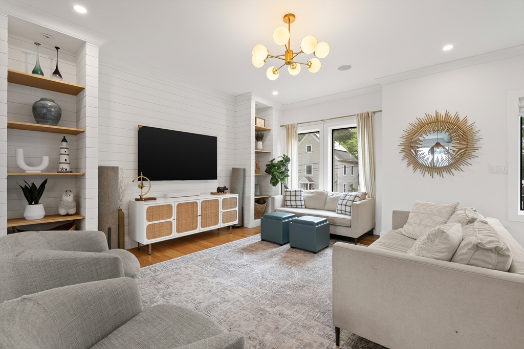 65 Lancaster Road, Unit 65 Arlington, MA 02476 - Photo 5 of 38
