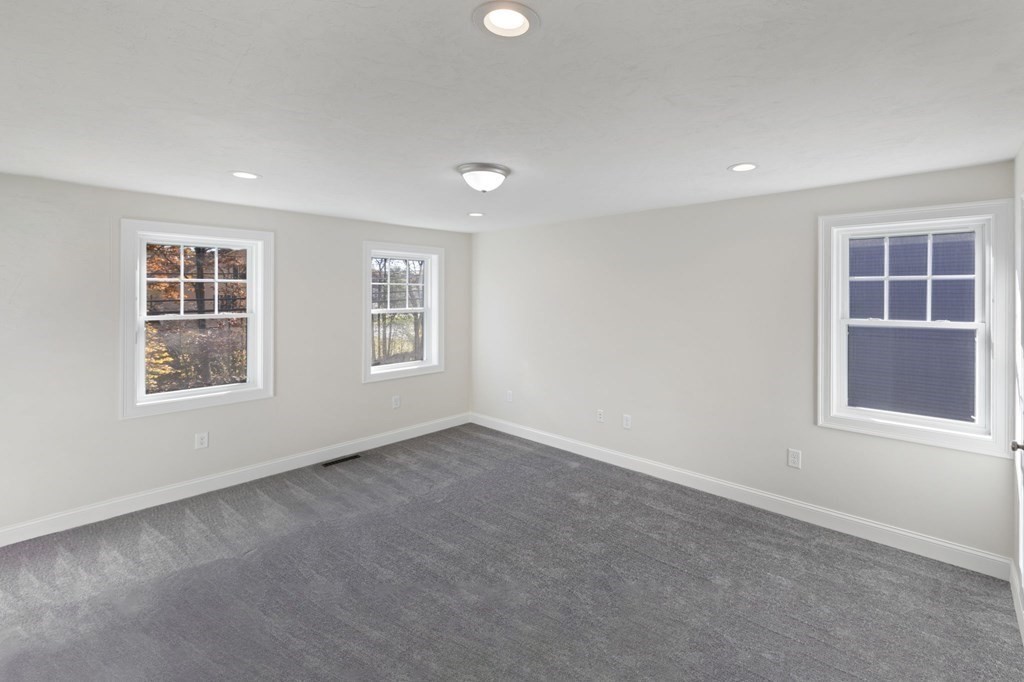 171 Rangeway Road North Billerica, MA 01862 - Photo 13 of 35 an empty room with windows