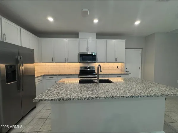 $2,300 | 775 East Furness Drive, Unit 101, Gilbert, AZ 85297
