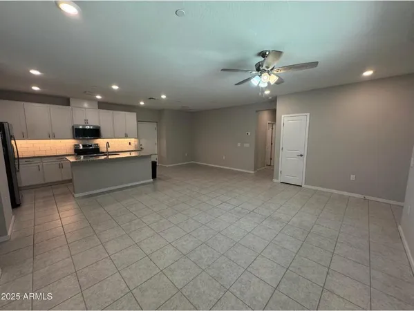 $2,300 | 775 East Furness Drive, Unit 101, Gilbert, AZ 85297