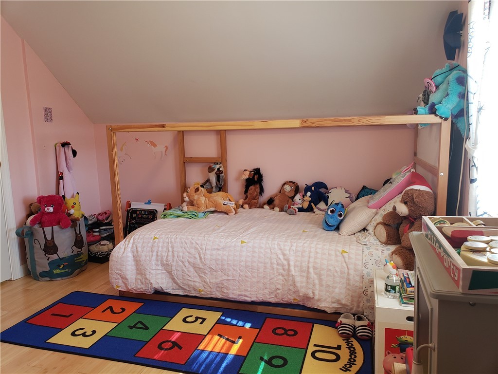 46 Rome Avenue Providence, RI 02908 - Photo 11 of 13 Gallery Image 11