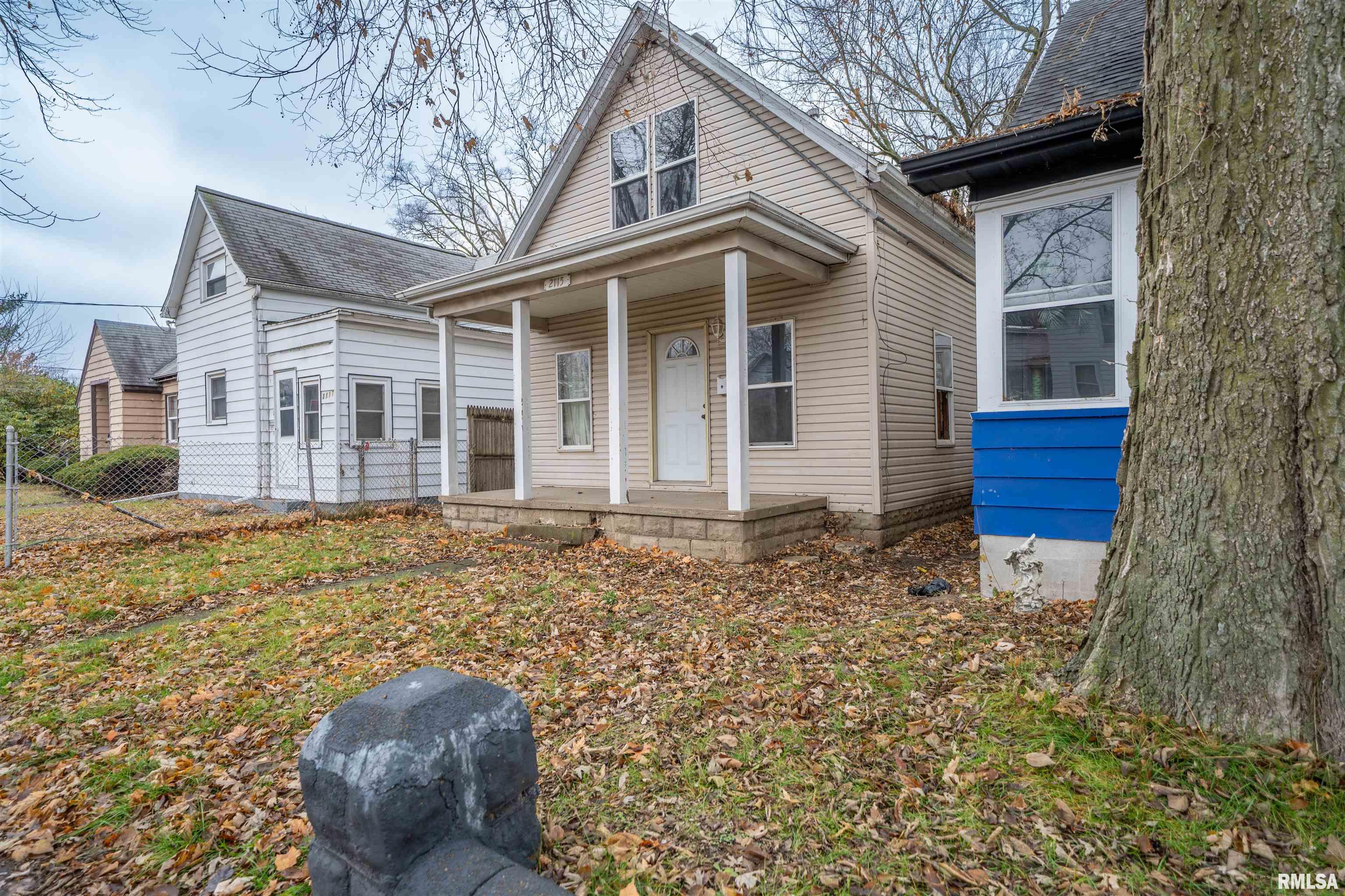 2115 West Proctor Street Peoria, IL 61605 - Photo 3 of 12