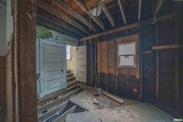 $10,000 | 2115 West Proctor Street, Peoria, IL 61605