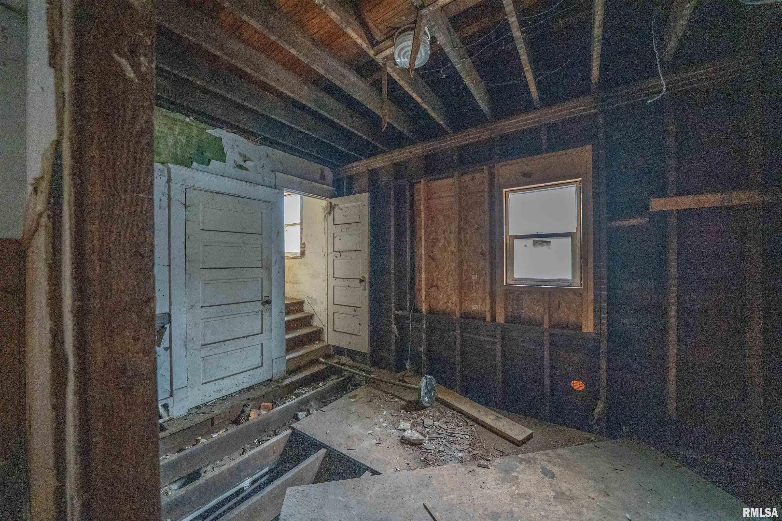 2115 West Proctor Street Peoria, IL 61605 - Photo 9 of 12