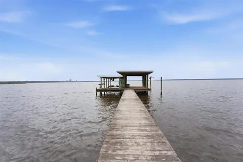 $575,000 | 7115 Port Road, Sulphur, LA 70665