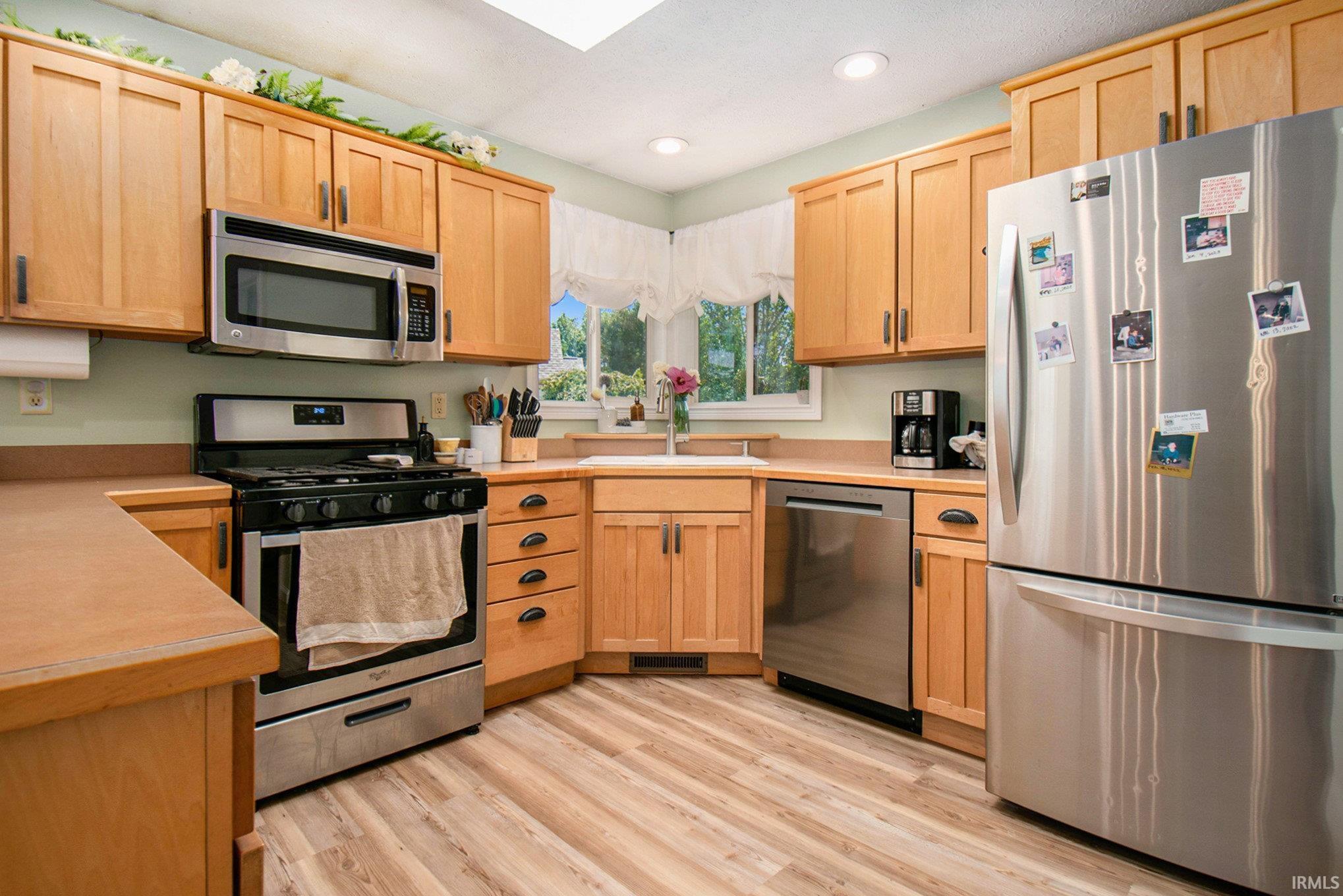 30520 Pine Bluff Drive Elkhart, IN 46517 - Photo 10 of 25