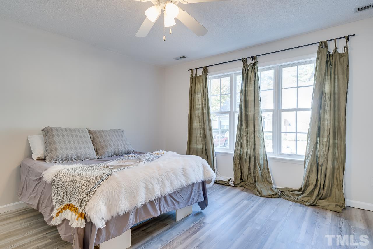 805 Rothshire Court Raleigh, NC 27615 - Photo 10 of 19 Gallery Image 10